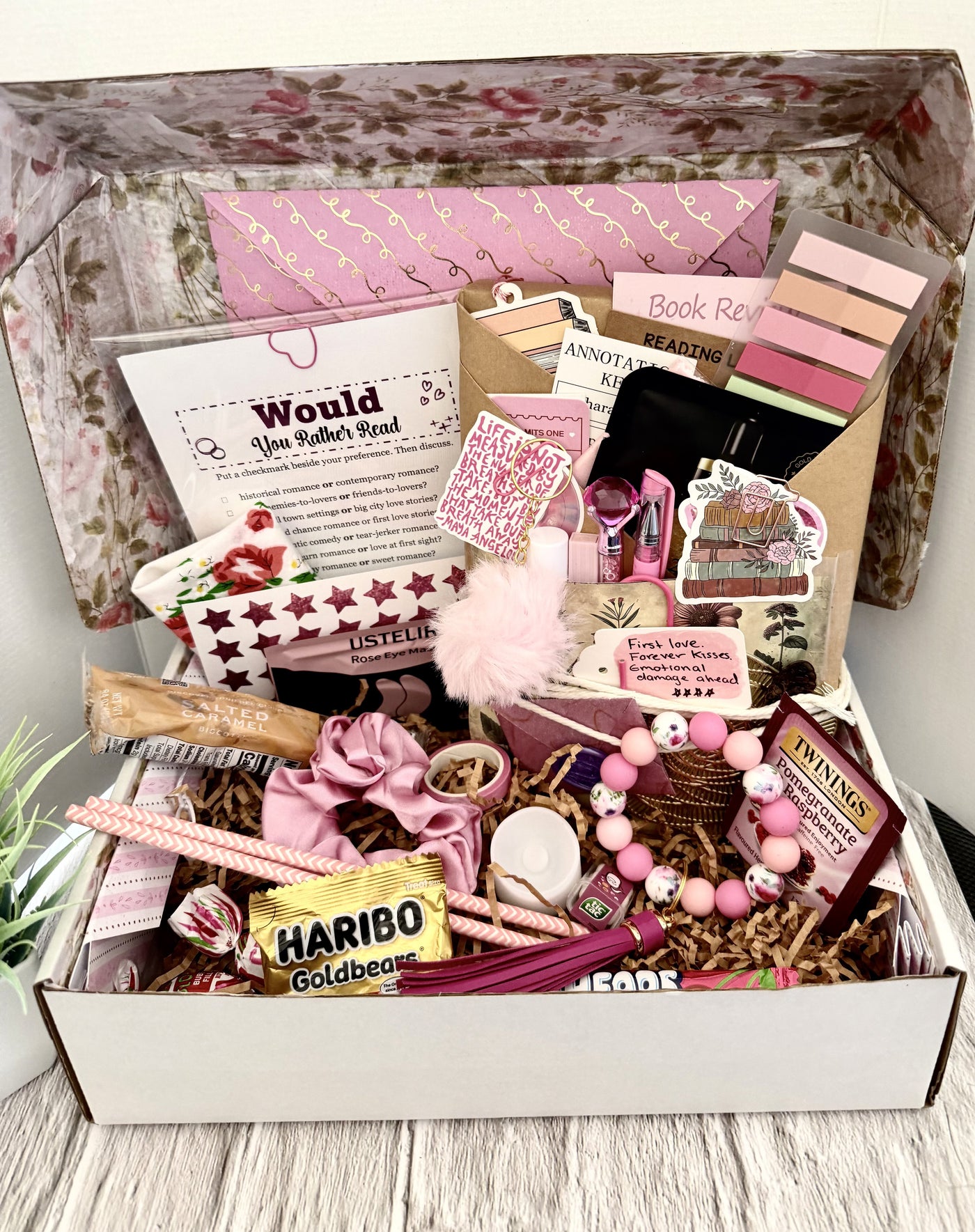 Deluxe Romance Blind Date wtih a Book Box